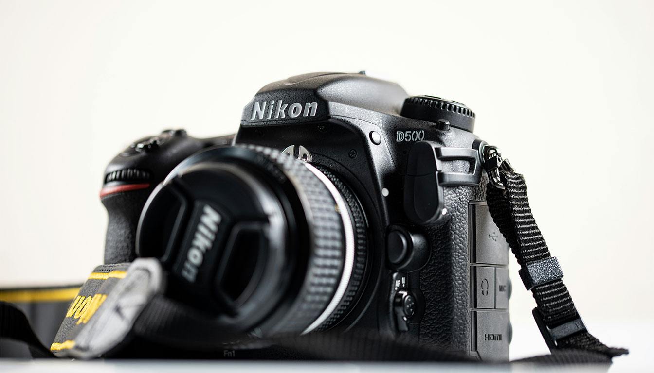 Nikon D5000用プロフェッショナル デュアルハンドル アルミニウム 67インチ 三脚 (バブルレベル) 送料無料 Nikon D5000用プロフェッショナル デュアルハンドル アルミニウム 67