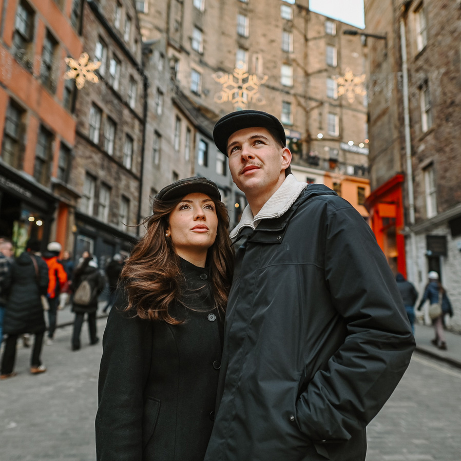 Edinburgh couple photoshoot on Victoria Street in Edinburgh Old Town